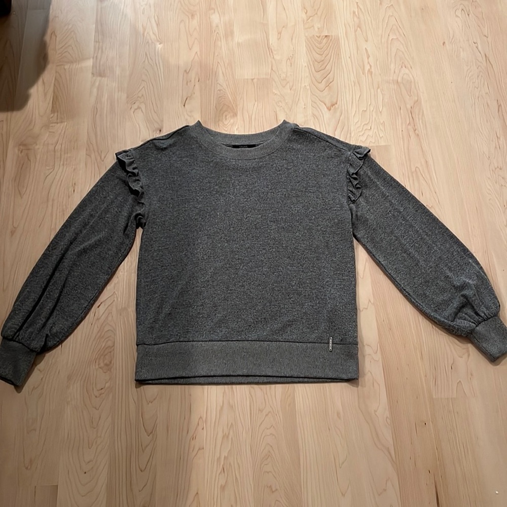 Tahari Gray Sweater, Size S